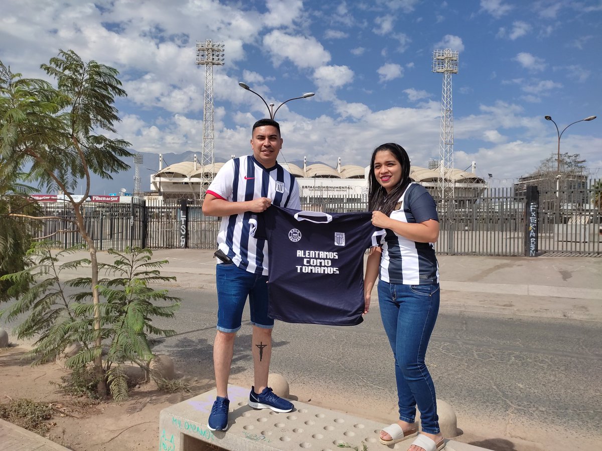 CiudadTemoche's tweet photo. Nuestro primer viaje juntos 😍
Siempre con la blanquiazul a todos lados 💙🤍💙
Arriba Alianza toda la vida!
@S0L0_GR0NES 
#arribaalianza 
#viaje https://t.co/L4X6GNqCgd