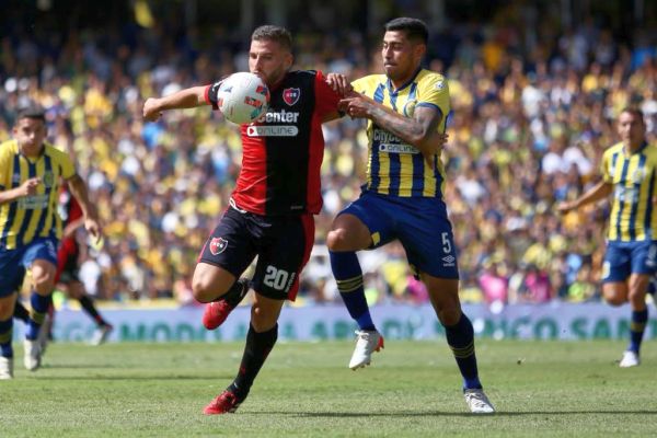 freddyvira's tweet photo. Copa de la Liga: En el clásico rosarino, Newell’s le ganó a Central
https://t.co/bDgggEvFmv
@juanchon6 @afa @LigaAFA #7mafecha #clasicos @RosarioCentral 0 - @Newells 1 https://t.co/CB1QG21QRW