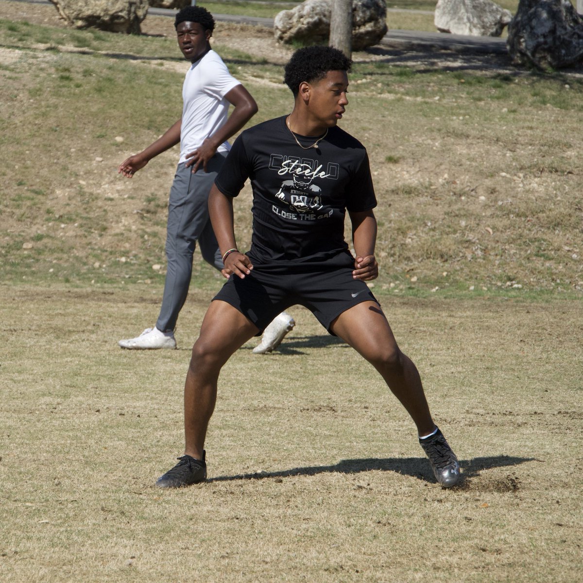 <a href="/Football_Steele/">Cibolo Steele Football</a> ‘25 LB <a href="/DemarcusSmith_/">Demarcus Smith</a>  looking better and better each session was working out today w/ <a href="/BamBam_Blake23/">Bernard Blake</a> . His work ethic puts him in position to make a leap in performance next year. <a href="/Rivals/">Rivals</a> <a href="/STX7v7/">STX7v7</a> #ATW #satxhsfb
