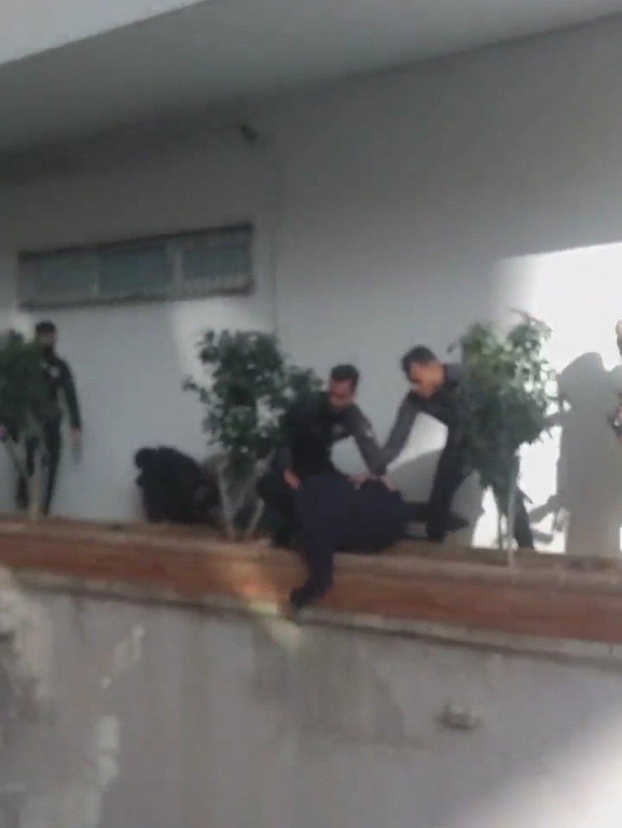 mazlumder's tweet photo. ADANA’DA GERÇEKLEŞEN POLİS ŞİDDETİNİ KINIYORUZ!

1- @furkanvakfi gönüllülerince gerçekleştirilen gösteriye katılan kişiler sokak ortasında aleni bir şekilde polis tarafından darbedilmiş ve göstericiler ağır şekilde şiddete maruz bırakılmıştır. https://t.co/cgmMdLYqU0