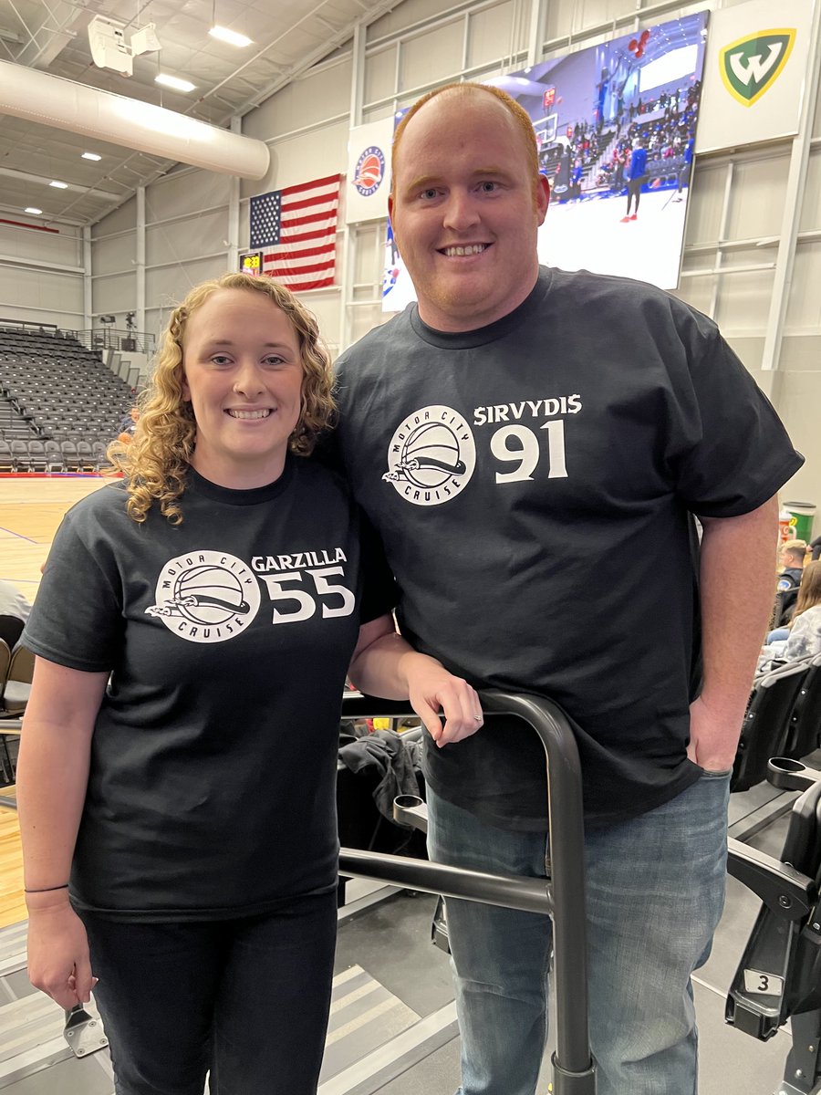 frankgarza57's tweet photo. A great day for a @MotorCityCruise game.
A special shout out to these special fans! ❤️💙🦚
#GoCruise #GoPistons #Garzilla https://t.co/zb2M8AVbIt