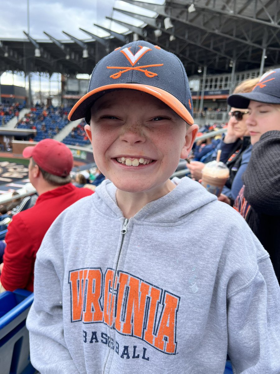 dpn999's tweet photo. #gohoos #hoossmiling #hoosmiling @c_newell20 https://t.co/KDYS1WLUp2