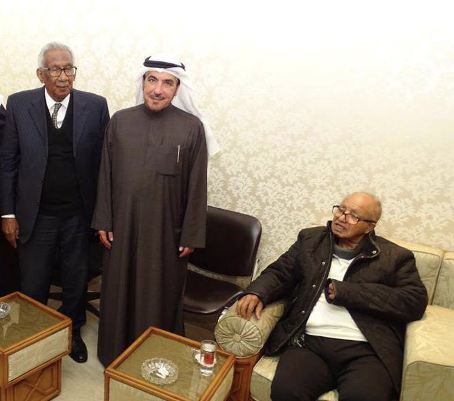 النائب عبدالله النيباري قامة وطنية خسرتها الكويت بعد مسيرة سياسية ناصعة لم تدنسها المصالح والانتهازية..

رحمك الله يا فارس حماية الثروة الوطنية وصون الدستور والدفاع عن المال العام..