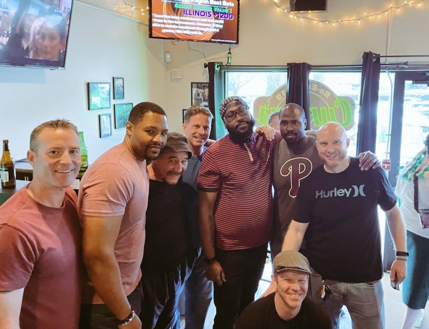 BMc_RealEstate's tweet photo. Cardinal Dougherty 🏀 reunion!!
#cardinaldougherty
#cardinaldoughertybasketball 🏀
#dinger https://t.co/oBBYOmmKVe