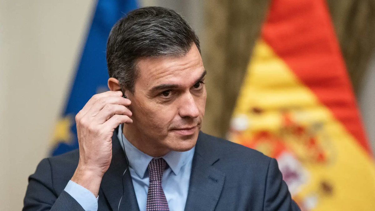 MazinSra's tweet photo. RT SI LO QUIERES FUERA DE LA MONCLOA. https://t.co/Rcj6qO6OFZ