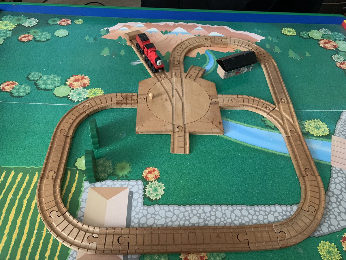 Hadn’t post anything in a while. Remember the turntable with the switch? Well I got it with an almost complete James goes buzz buzz set for sweet deal! The only things missing in it where boco and the tree stumps. Still worth it though!