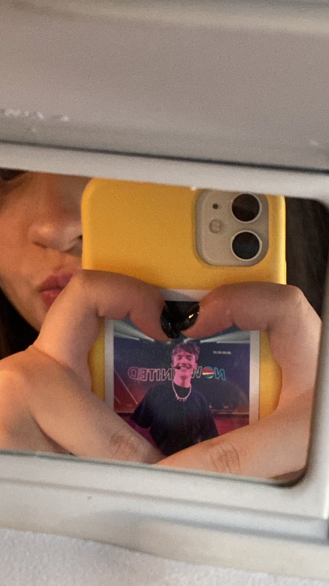 selfcontrsl tweet picture
