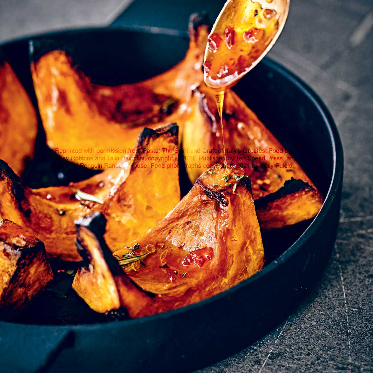 MouthfulNow's tweet photo. Kick up ROASTED VEGGIES with HOT HONEY - https://t.co/ZmevK9lcPD Reprinted with permission from PASTA by Missy Robbins and Talia Baiocchi, copyright © 2021. Published by Ten Speed Press, an imprint of Penguin Random House. Food photographs copyright © 2021 by Kelly Puleio. https://t.co/rpg3dwtmgD