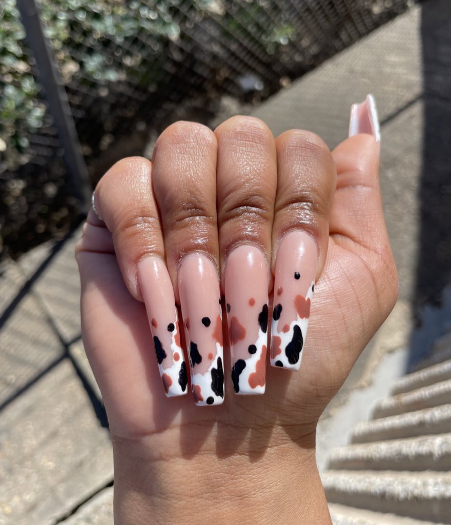 balmnails's tweet photo. More cow print ๐ #htxnails #houstonnails https://t.co/wdTGMvjWZ0