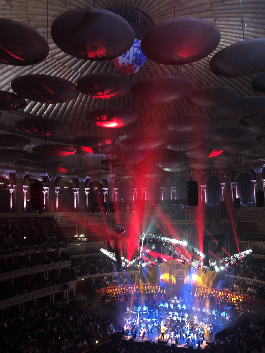 FatimaDuerden's tweet photo. Great afternoon at the @RoyalAlbertHall for the #ClassicalSpectacular show.
Fantastic.
What a shame that after 30 years this show will be no more:-( https://t.co/NqymXfsz7X