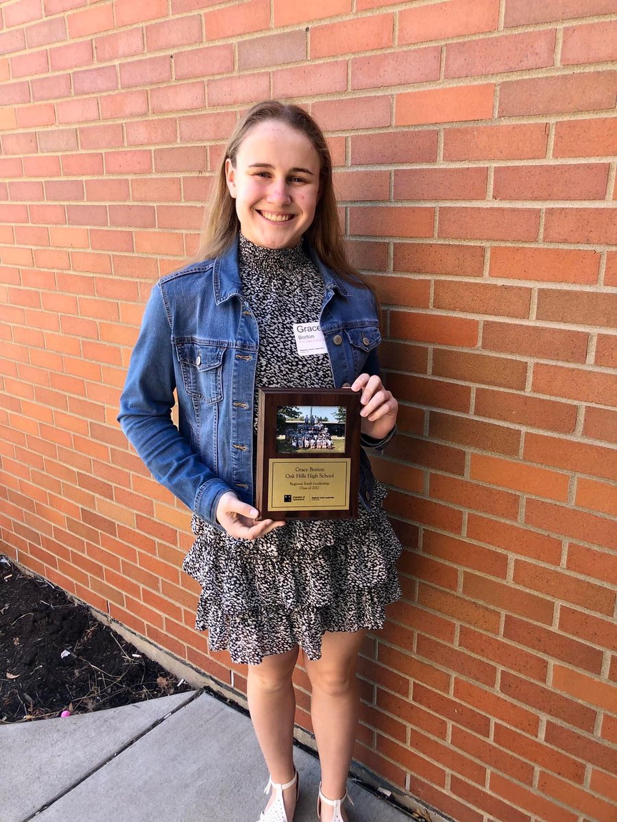 CoachJackieSB's tweet photo. Congrats to our girl! Today was Grace Borton’s graduation ceremony for the Regional Youth Leadership class of 2022! She represented  Oak Hills High School among a class of juniors from high schools throughout the greater Cincinnati area. https://t.co/EnfOIDaTZI