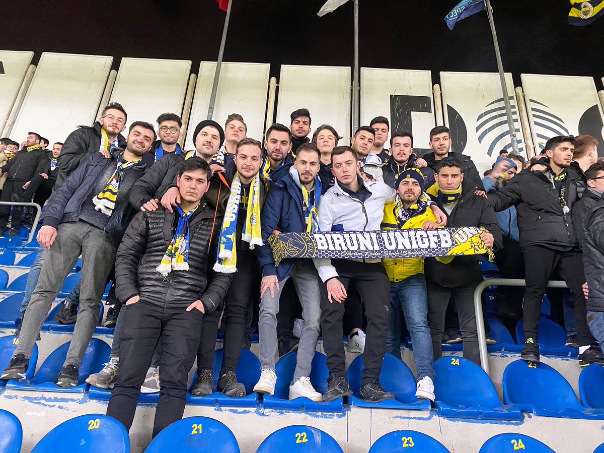 AİT OLDUĞUMUZ YERDEYİZ!

Fenerbahçemizi,konyaspor karşında yalnız bırakmadık.