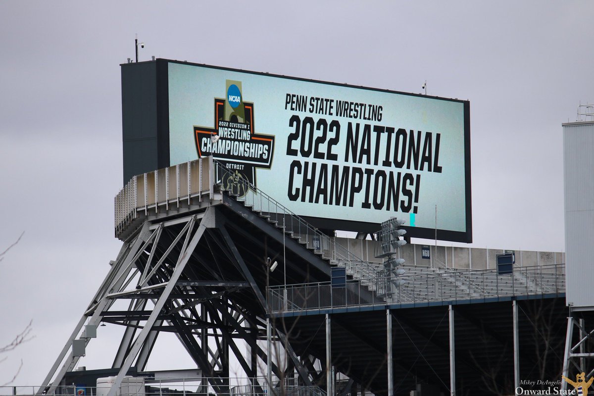 OnwardState's tweet image. It’s Beaver Stadium jumbotron official 🤩🏆