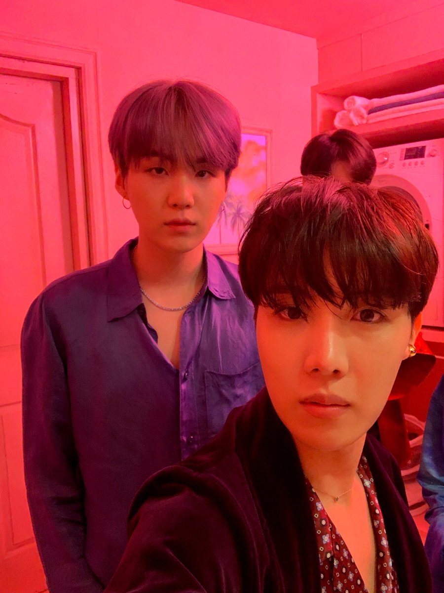 BTSGroupShips's tweet photo. https://t.co/0vjW1Vz39x