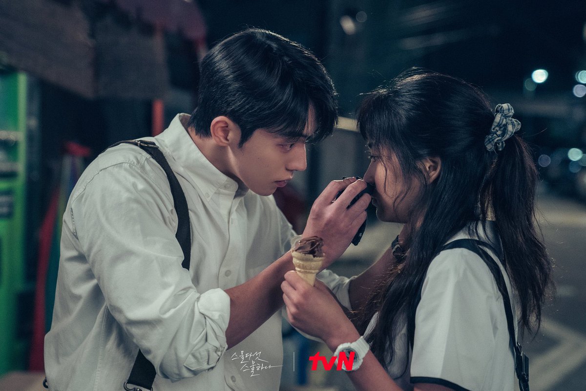 idateboyoung's tweet photo. nam joo hyuk e sua mania de interpretar personagens que criam padrões de namorados impossíveis de alcançar para mim https://t.co/KI38nqoOR4
