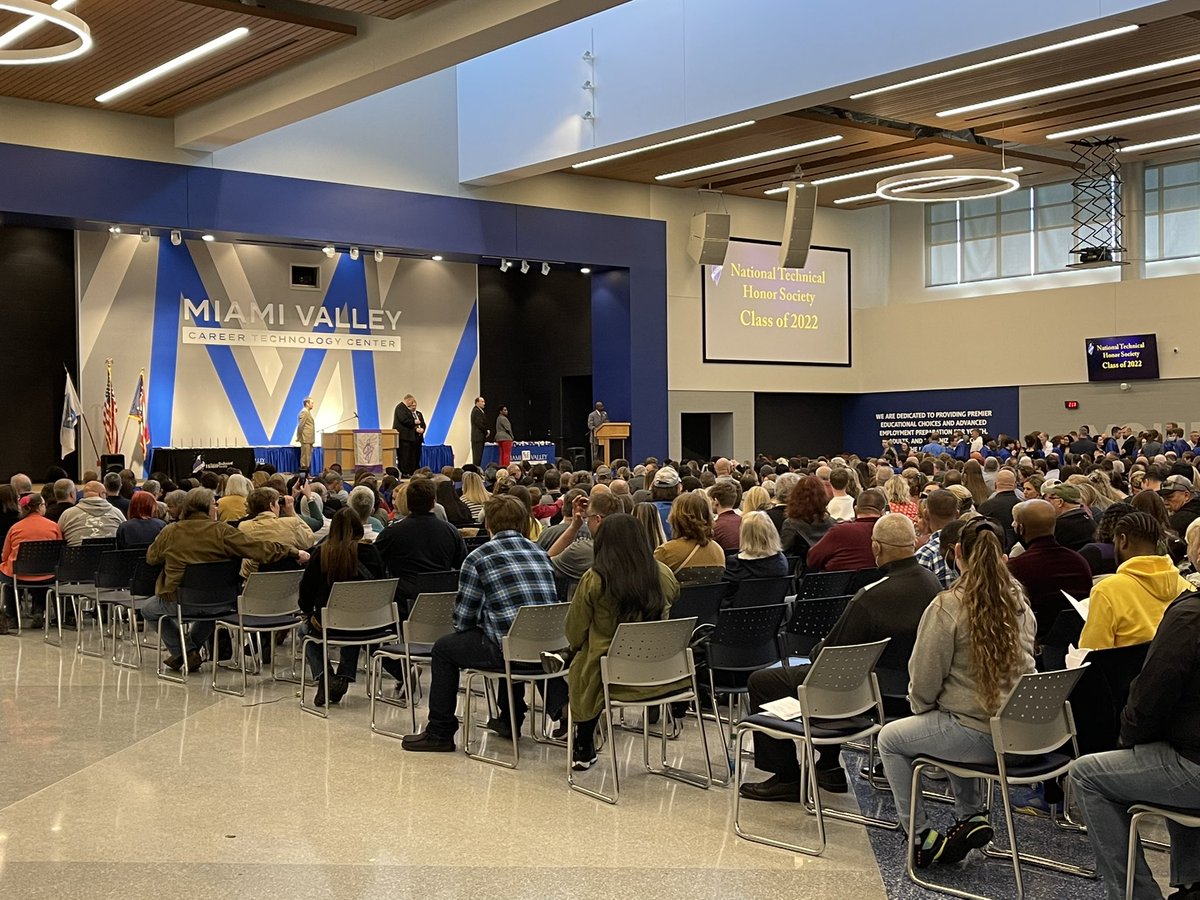 DrMattMBishop's tweet photo. Congratulations to the newest inductees to the @MVCTC National Technical Honor Society this afternoon. @NTHS_Official #ProudToBeMVCTC https://t.co/KtshRs9m5i