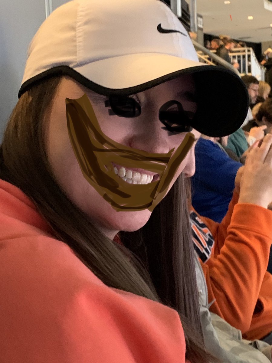jbg510's tweet photo. Halftime entertainment! #mmselfie https://t.co/94BKF1AHQ0