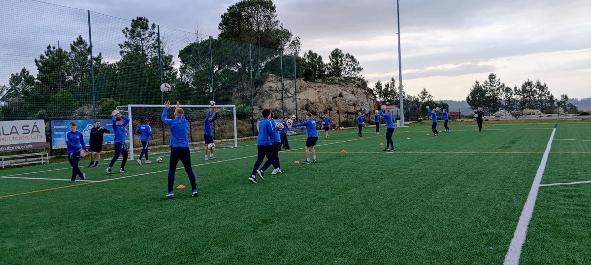 Palloliitto's tweet photo. U17-pojat saapui tänään Portugalin Viseuun. 🇵🇹

#Minihuuhkajat kohtaa keskiviikon karsinta-avauksessaan Bulgarian. 🇧🇬-peli sekä kaikki muut karsintamatsit näkyvät suorana Palloliiton YouTubessa - Suomen joukkueen sekä otteluohjelman löydät linkistä! ⤵️

https://t.co/EAirMIJN70 https://t.co/qyyrGDB7x2
