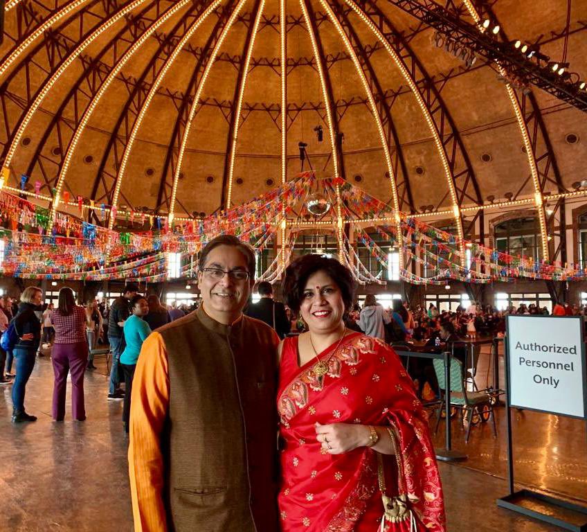 KumarAmitMEA's tweet photo. Joined the wonderful #Holi  celebration with @chicagosmayor as part of ‘#GlobalConnections’ organised by @ComEd with support from @NavyPier &amp; #DelhiCommittee of @ChiSisterCities

@IndiainChicago https://t.co/XTN85MFvfk