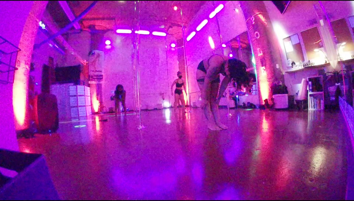 polecontrolct's tweet image. Sign up for this weeks classes.  All sign up links and prices are below #week #classes #class #students #studio #intro #signup #certifiedinstructor #poledance #poledancing #bestaerialstudio  loom.ly/fhQCdNA