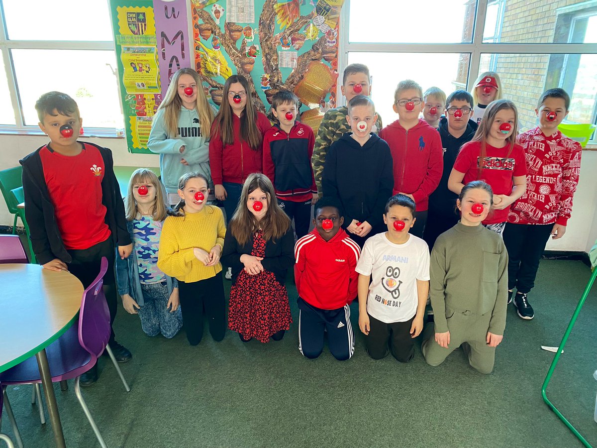 CGPrimary's tweet photo. ❤️🔴 Class 10 all looked fabulous on Friday by dressing up to raise money for #RedNoseDay A huge thank you for all of the wonderful donations and to the school council for organising our day of fun. 🥰🔴❤️ #CGPFamily #CGPComm #CGPCouncil https://t.co/bCJcTVourW