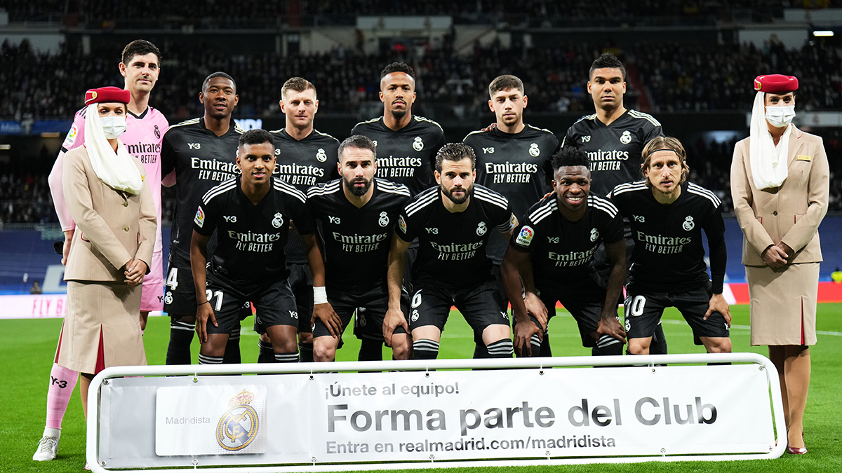 realmadrid's tweet photo. 🖤 ¡Los días que tú juegas, son todo lo que soy! 🖤
#ElClásico | @emirates https://t.co/DWp5eyGugF