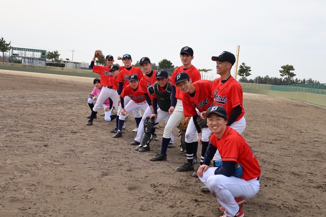 10Bonds's tweet photo. .
3/3.4 フルサト都市対抗野球大会

結果は32チーム中4位でした🎉

1回生の大活躍により、以前より打撃がパワーアップしてたくさん点を獲ることができました！！

毎試合緊迫した試合でとても楽しかったです😆
　
#春から近大
#近大新歓
#近大野球サークル
#近畿大学 https://t.co/Kq6wLSVfL9
