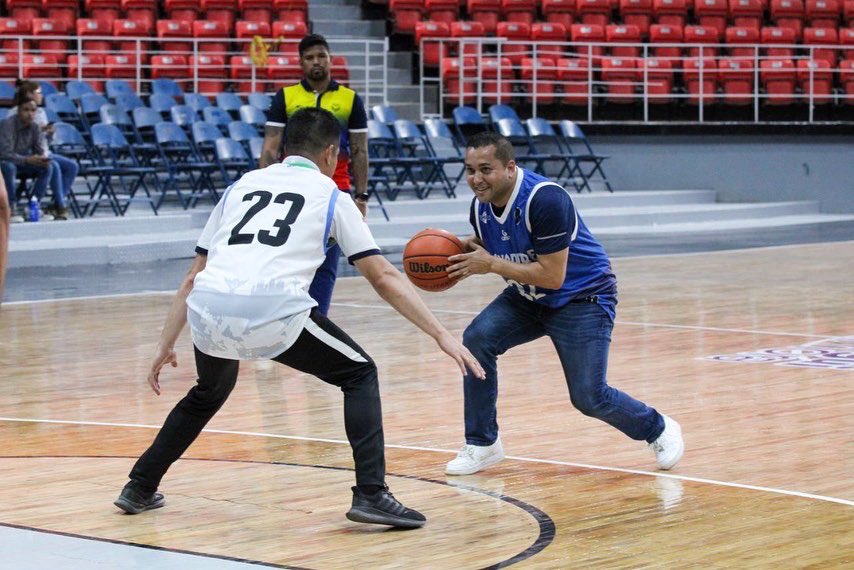 HanthonyCoelloB's tweet photo. 🏀✅¡La Caldera está lista! 

Hoy la legendaria Caldera del Diablo en el estado Anzoátegui se ha logrado recuperar con el esfuerzo y el gran trabajo del @Mppjd_, la @anzoateguigob y la organización @gladiadoresbbc. https://t.co/gDGmra6AJz