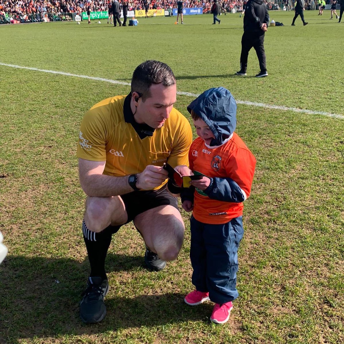 Donate4Daithi's tweet photo. Dáithí and his big mate, Geezer. 

We’re so grateful to @Armagh_GAA for the invite to today’s big game against @Kerry_Official &amp; for again highlighting the importance of #OrganDonation; &amp; congratulating us on the passing of Dáithí’s Law. 

#YesIDonate #IsDeontóirMé 

#DÁITHÍSLAW https://t.co/shlUD2bLyB