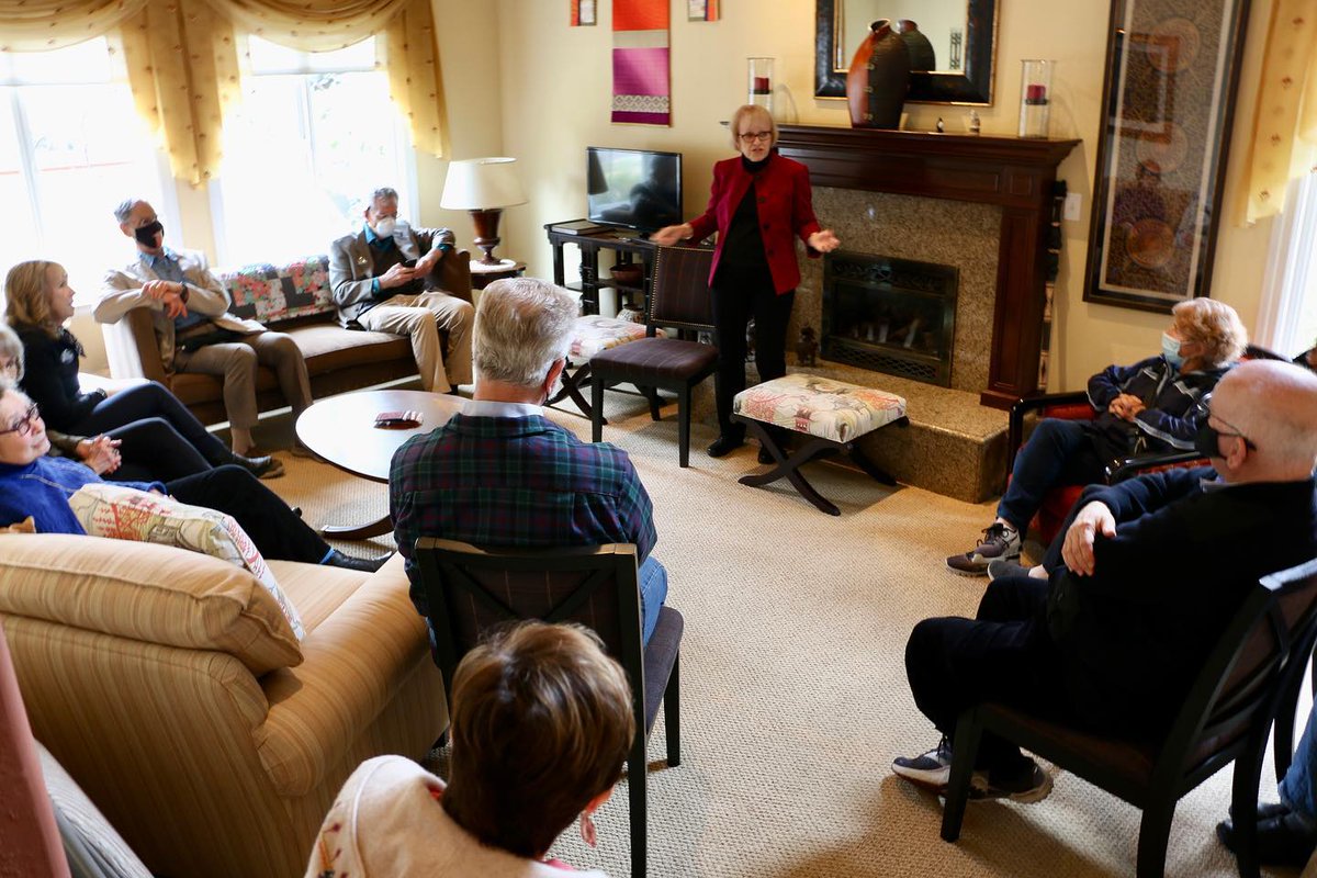 DADianaBecton's tweet photo. Thank you to everyone who came out to yesterday’s Danville House Party! It was great to have a detailed discussion about the work going on at the Contra Costa District Attorneys Office. 

A special thank you to our hosts Karen and Stephen for opening up your home! https://t.co/JoavYk5XMH