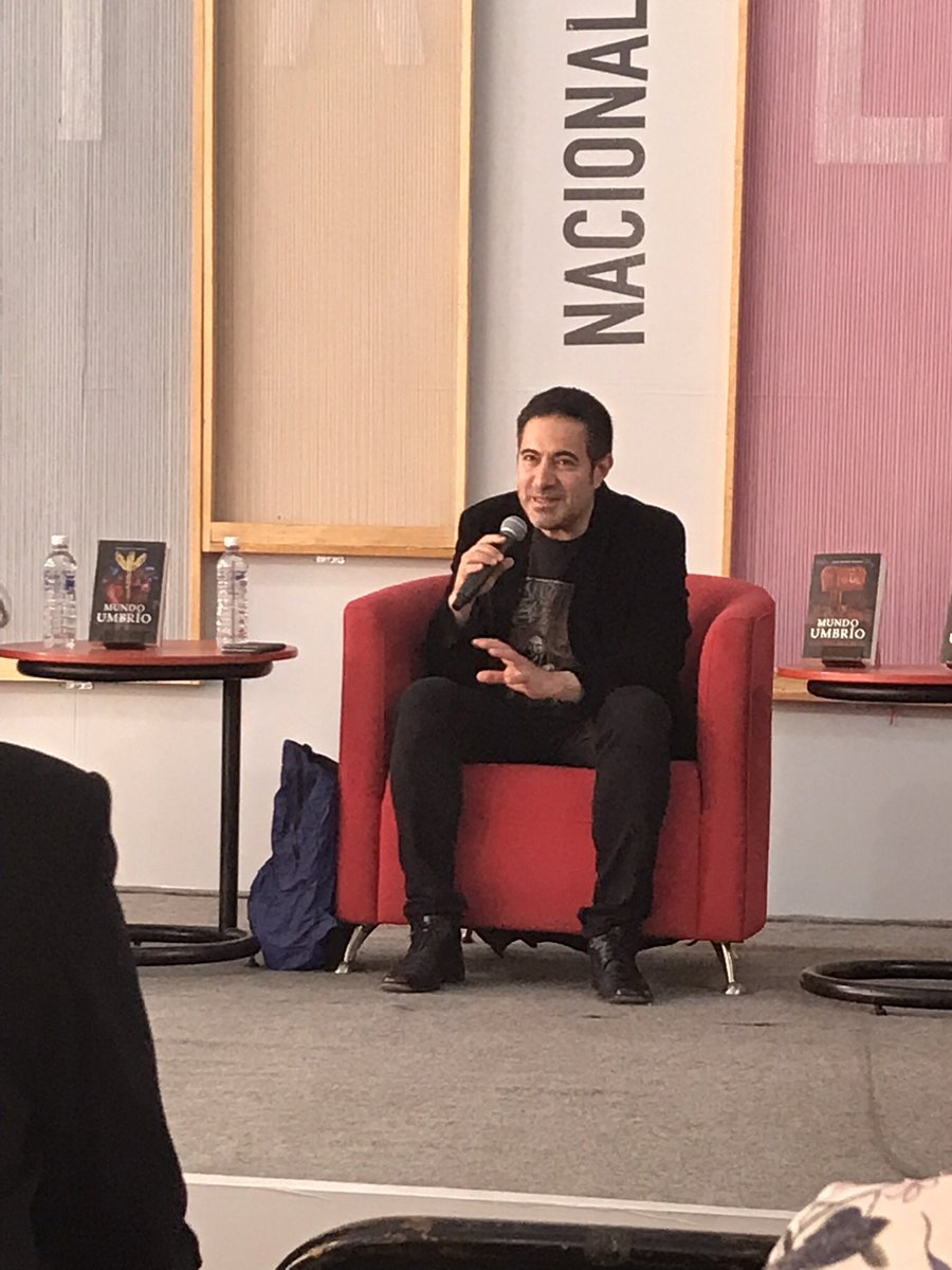 Gracias <a href="/jaimealfonsos/">Jaime Alfonso Sandoval</a>!! 
Un placer escucharte y tener la firma en mis libros! 🧛🏼‍♂️