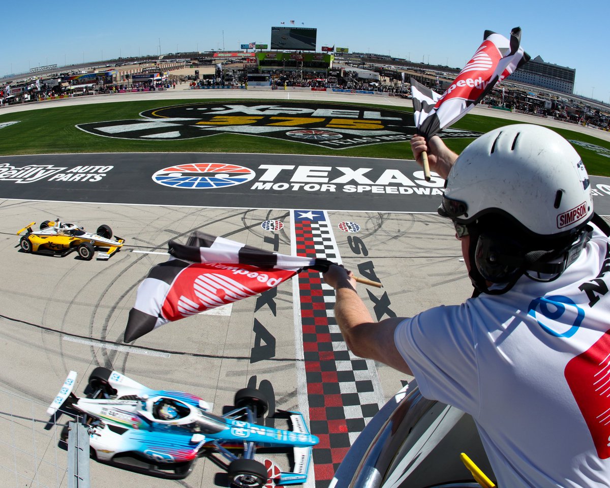 Josef Newgarden edges Scott McLaughlin for the win….#notbasketball #indycar #texasmotorspeedway #xpel375 #gettysport