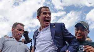 Giro5O's tweet photo. ¿Quéeee? 
¡ARREMETIÓ CONTRA LOS GRINGOS! Guaidó asegura que EEUU se deslegitimó al reunirse con Maduro. @LechuguinosVe
@AbueloMiguel33 @jcy126kerubin
@Omaira_1502 @Marina_mack @UnMijito @edalge @dpiloncita @AlmiquiC @LManeiroORA @Chavezx100pre3 @CUB398278 @JOTACE7777 https://t.co/pJtYrvpwYa