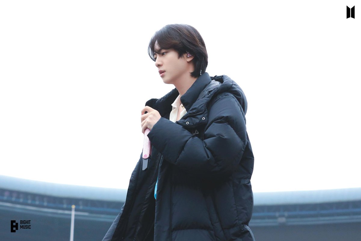 btsaresevennn's tweet photo. — [🗳] SUBAMOS LAS MENCIONES; 🐹!

+ #SuperTuna_Jin by #BTSJIN is My trending Song Choice @BTS_twt https://t.co/TIAyOuV5LH