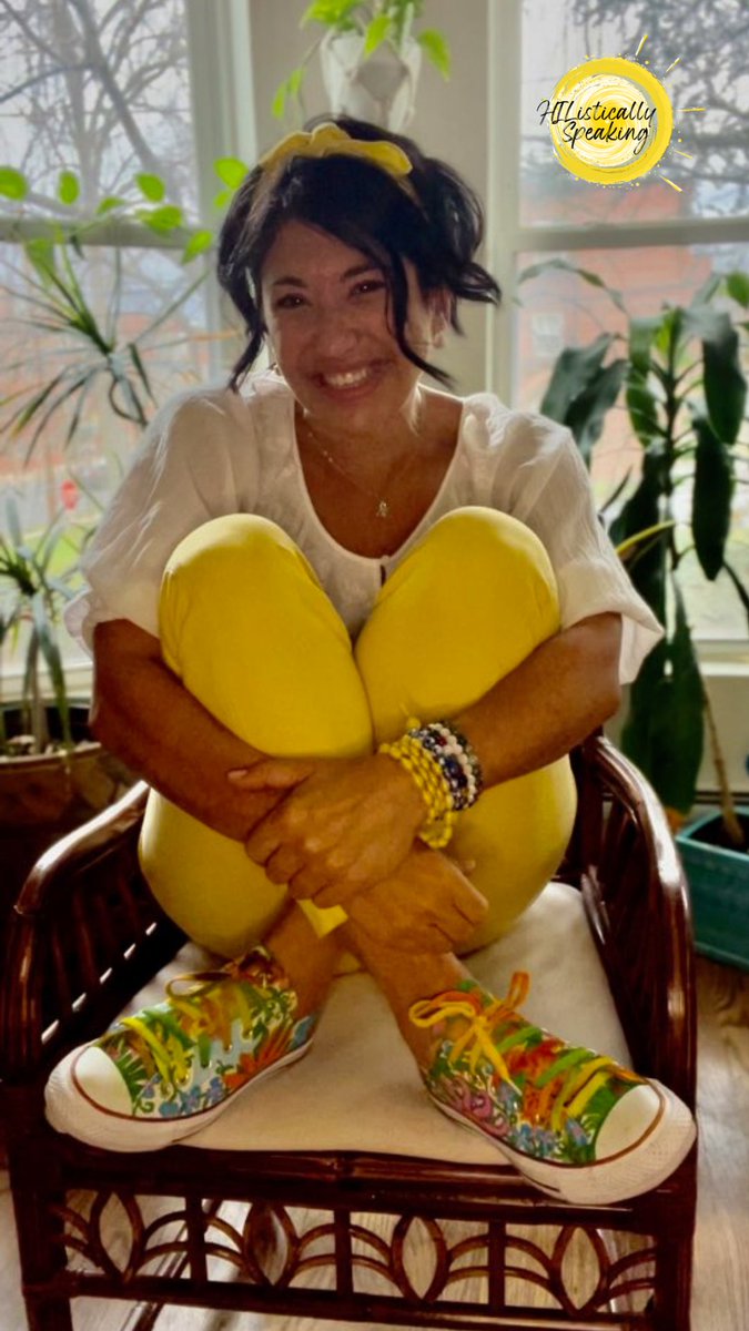 HilaryRusso's tweet image. Happy Spring! Steppin' into the new season be like... A little Brain Candy for your Sunday. WATCH: bit.ly/3MZWna9 

#HIListicallySpeaking #braincandy