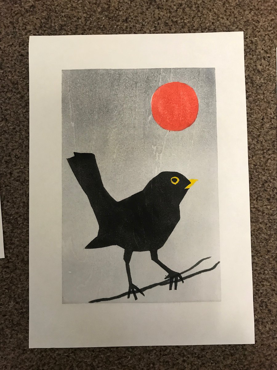 Tillyprint's tweet photo. Blackbird woodblock print #handmadehour #printmaking https://t.co/2LAxAxCkJu