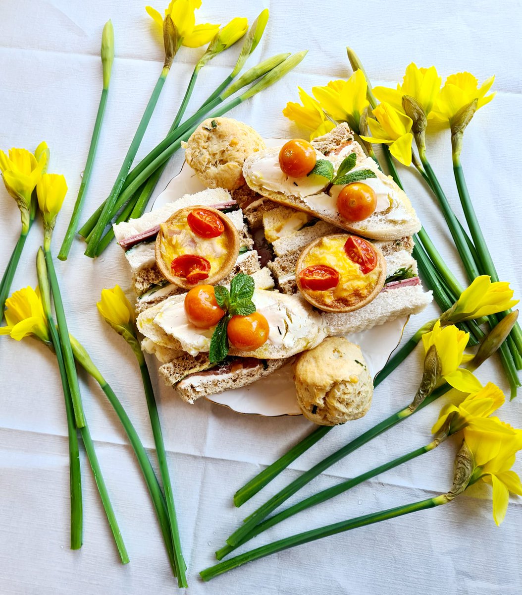 lavenderbake's tweet photo. Fully booked for tables for our Mothers day afternoon tea next weekend, but we are still taking orders for takeaway until Wednesday 
#afternoontea #cake #MothersDay #treat https://t.co/QAYYh1Yikg