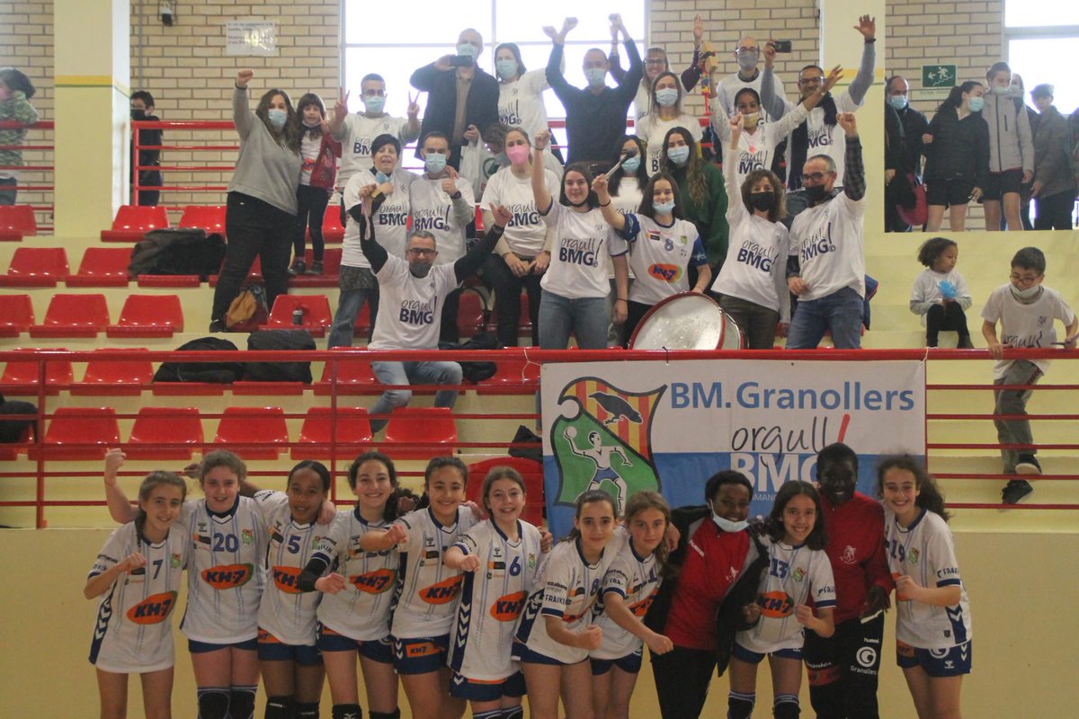 BMGranollers's tweet photo. #Top4CAT L’Aleví Femení Martina Capdevila s’ha proclamat subcampió de Catalunya aquest matí a Ascó!
Grandíssima final on no han pogut superar a l’@handbolR (6-10)
Enhorabona, equip!
#OrgullBMG 🔵⚪️ #baseBMG https://t.co/NcePe6yn9W