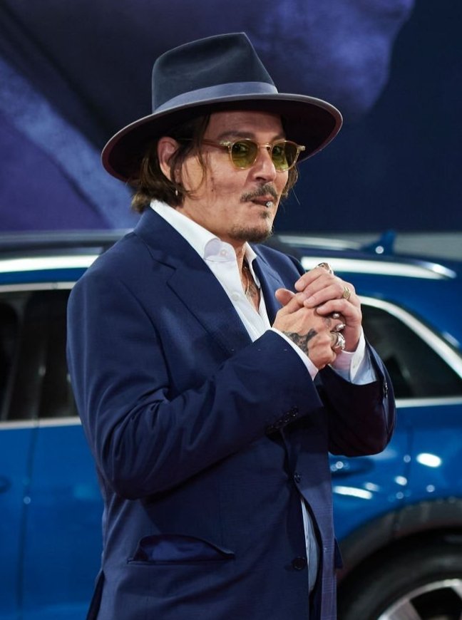 DEPPNOTIC's tweet image. johnny depp in san sebastian, 2020