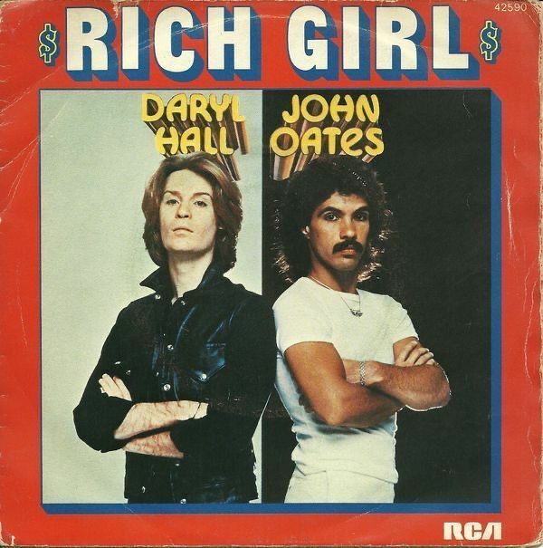 RockMusicAssoc's tweet photo. In The Rock 3/20/1977: Hall & Oates hit the charts with ‘Rich Girl’, a song not about Patty Hearst, but about a male friend of Hall’s. #HallAndOates #NiceApple #RockHonorRoll https://t.co/ewJqSuYAvM
