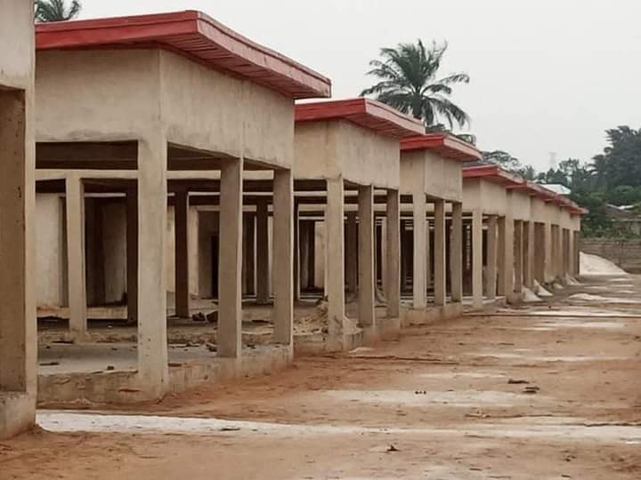 AbiaMinOfInfo's tweet photo. New mechanics village, Ovom, ready for business.

The REBUILDER, @GovernorIkpeazu tells   Mechanics &amp; Motor Parts Dealers in Aba town to prepare for relocation.
#Rebuilder365 

@ChinnayaM @chinef2000 @channelstv @chuxgrant @NorahOkafor @DivineNwankwo82 @IkechukwuIroha @ https://t.co/B7Hrsq6lWE