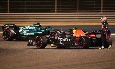 SChecoPerez's tweet photo. We win and lose together!
Today we lost the podium due to an fuel system failure, but we will come back stronger! @redbullracing The positive thing is that we fought the whole weekend for the podium! 💪 #BahrainGP https://t.co/ghi64BHAiO