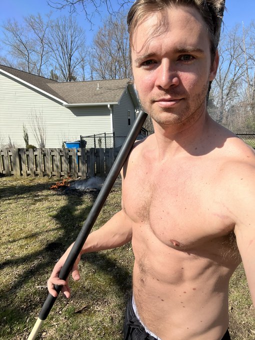 Happy Sunday everyone. Hope you&rsquo;re all having a great day!! Hellooooo Spring ☀️ https://t.co/NEOCWwS<a href="/tag/sexysaturday"class="tags"><span>#sexysaturday</span></a>