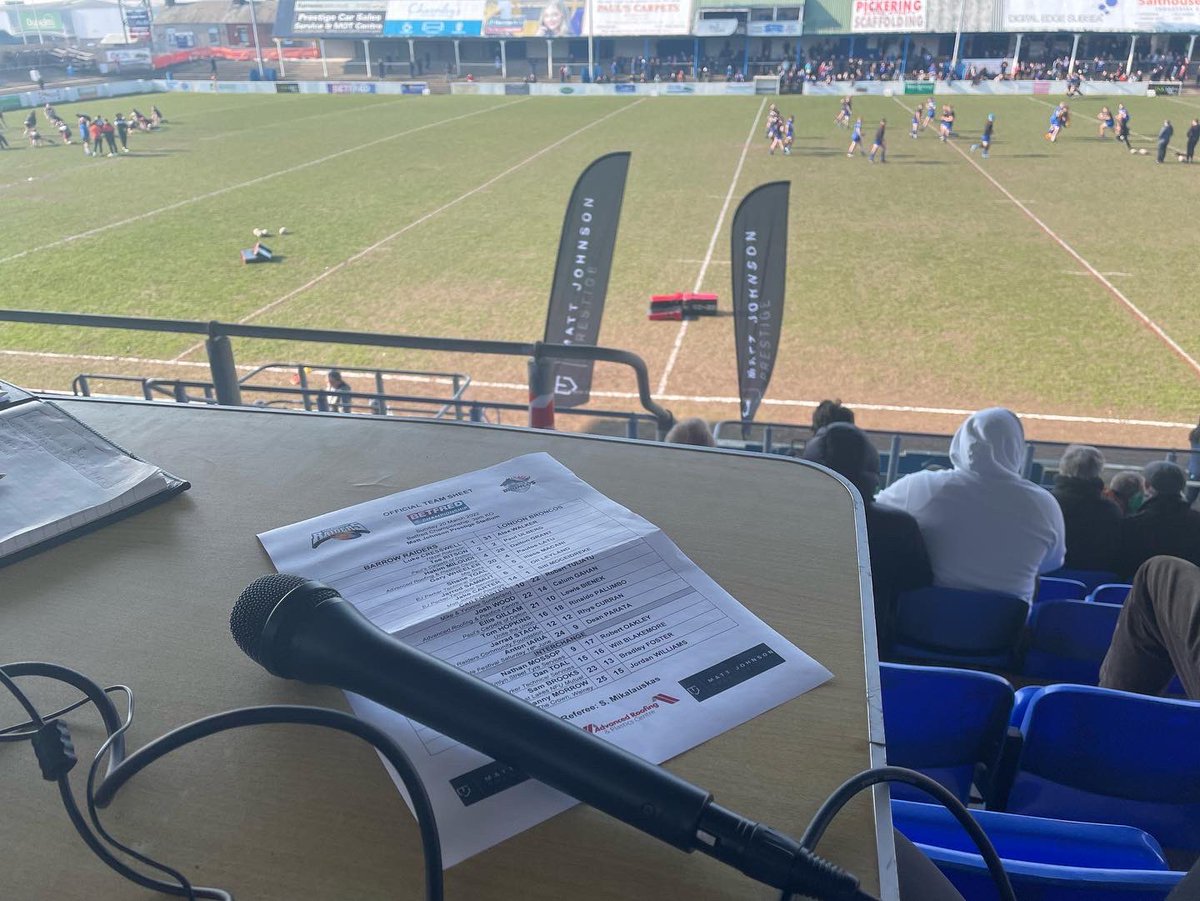 wacka73's tweet photo. Great to be back summarising today, a first for me at Craven Park for @bbccumbriasport @BarrowRaiders v @LondonBroncosRL #coaching #summarising #radio #Cumbria https://t.co/UcOmSLQSRp