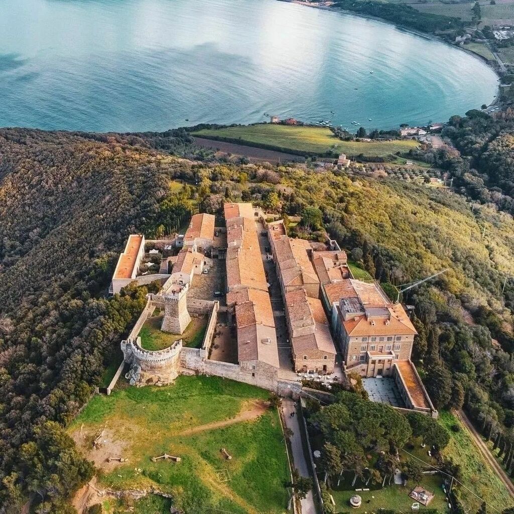 Populonia
.
ift.tt/COshmQU
.
Photo by @mettiubeche.
.
#tuscanyplanet #traveltotuscany #visittuscany #tuscanlandscape #tuscanlife #tuscany #toscana #populonia #golfodibaratti #baratti instagr.am/p/CbVoFO_L3fV/
