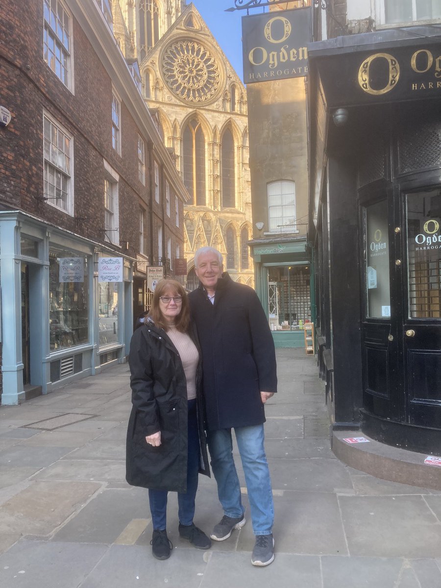 A great weekend with friends old and new <a href="/LincolnCity_FC/">Lincoln City FC 🇺🇦</a> v <a href="/SunderlandAFC/">Sunderland AFC</a> Thank you <a href="/ImpsFPA/">Lincoln City FPA</a> &amp; <a href="/trustinlcfc/">The Red Imps Community Trust</a> for my unexpected present at halftime I will cherish the sentiments and look forward to seeing you all soon <a href="/linda/">Linda</a> and I had a nice stop off in York on our way home