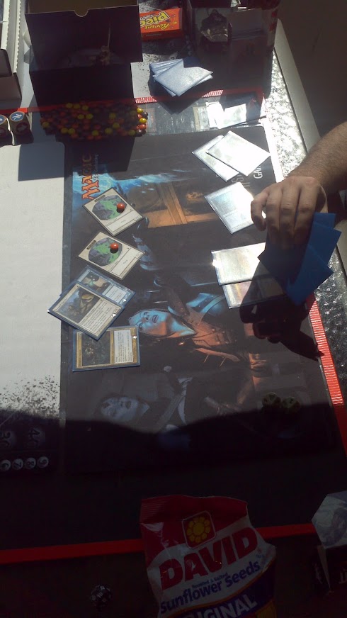 Dra8er's tweet image. Busted out the old magic cards yesterday for some good Olde Fashioned &quot;Front Porch Magic&quot;. What a beautiful day it was. 

#MtG #MagictheGathering #FrontPorchMagic #NerdShed