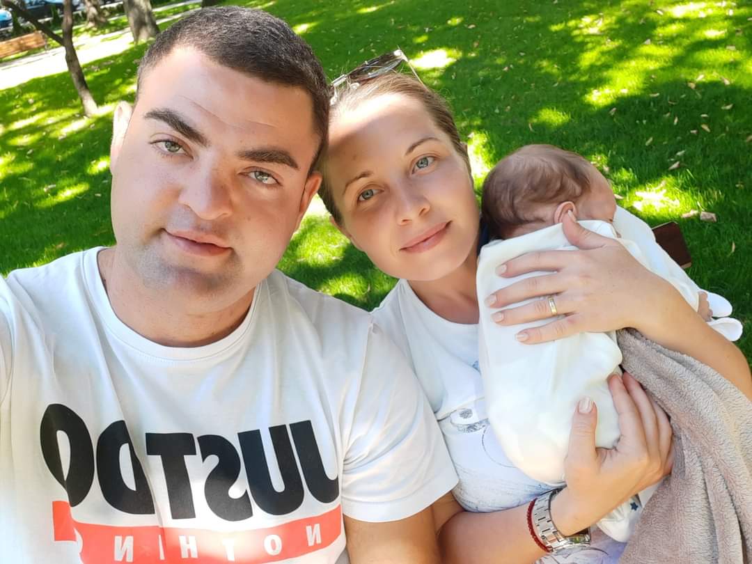 daivukanpobedi's tweet photo. Zdravo drugari!
Zakoracili smo na jedan dug put sa verom u Boga, veru u Vukanovu snagu i veru u sve vas. Poceli smo Vukanovu trku sa vremenom. Ne postoje reci koje bi opisale tezinu saznanja da vam dete boluje od ovako opake bolesti ali nemamo vremena da razmisljamo o tome. https://t.co/Gcv62AEqNA