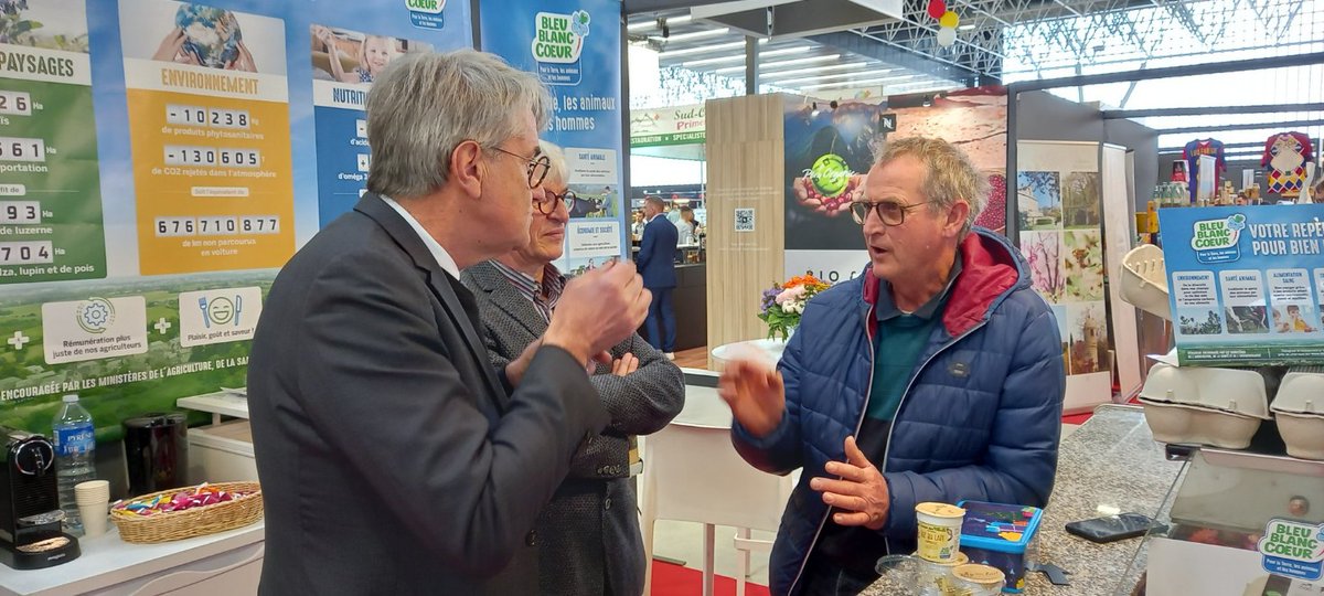 PierreCabarefr's tweet photo. Ce matin je me suis rendu au Salon des Métiers de l'Alimentation et de l'Hôtellerie-Restauration #smarht, un moment d'échange avec les entrepreneurs locaux et nationaux. Une fierté française. https://t.co/kcBcpEQUbU