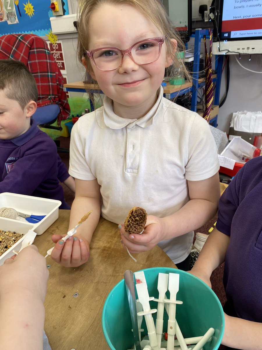 MrBlairBPS's tweet photo. ππ¦ Bird feeders π¦π
We took part in the #Wildchallenge. We made our own bird feeders using pine cones, peanut-butter & bird seeds. We then hung them on tress in our playground π
@RSPBScotland
(1/3)
#BPSOutdoorLearning #Wildchallenge https://t.co/Gq6EYt5WCW